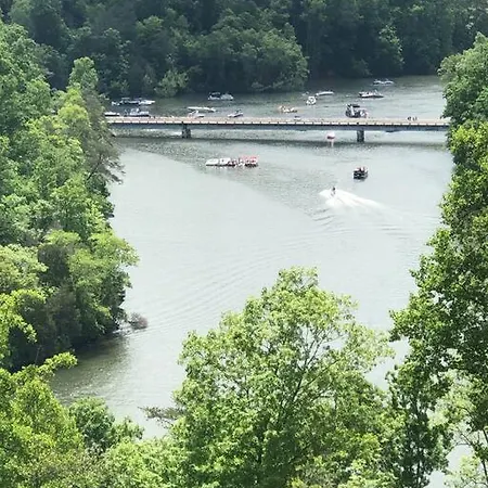 Bridge Pointe At Norris Lake